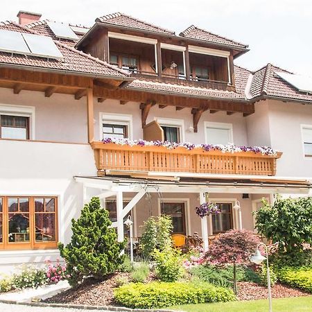 Seeappartements Bacher Seeboden Exterior foto